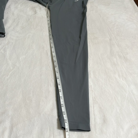 GYMSHARK Women's Gray Leggings - Picture 8 of 8